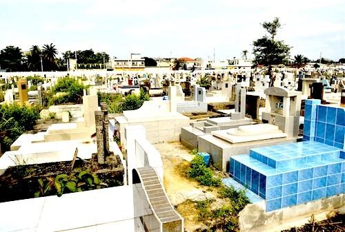 Benin Friedhof