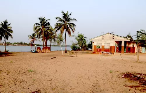 Benin Krankenhaus Strand